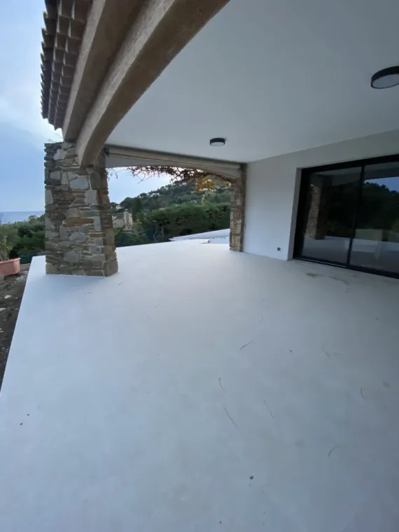 Pose de carrelage terrasse Le Lavandou , Bormes-les-Mimosas, PL Construction