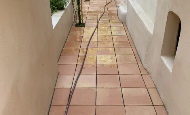 Pose de carreaux en terre cuite, Bormes-les-Mimosas, PL Construction